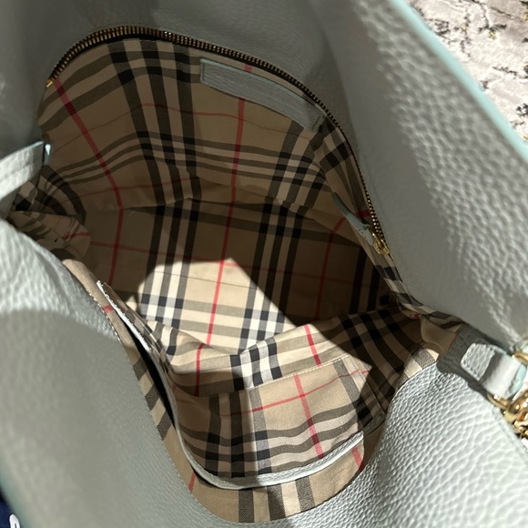 Burberry Tote - Picture 4 of 5